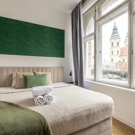Lejlighed Deluxe Danube Center Next To The Fashion St'